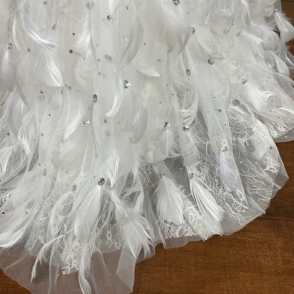 NWT Mac Duggal White Feather Rhinestone Sweetheart Strapless Gown Dress Wedding - Picture 17 of 17
